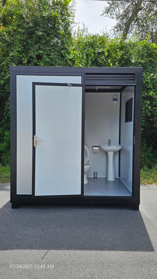 Medium Toilet Shower Combo