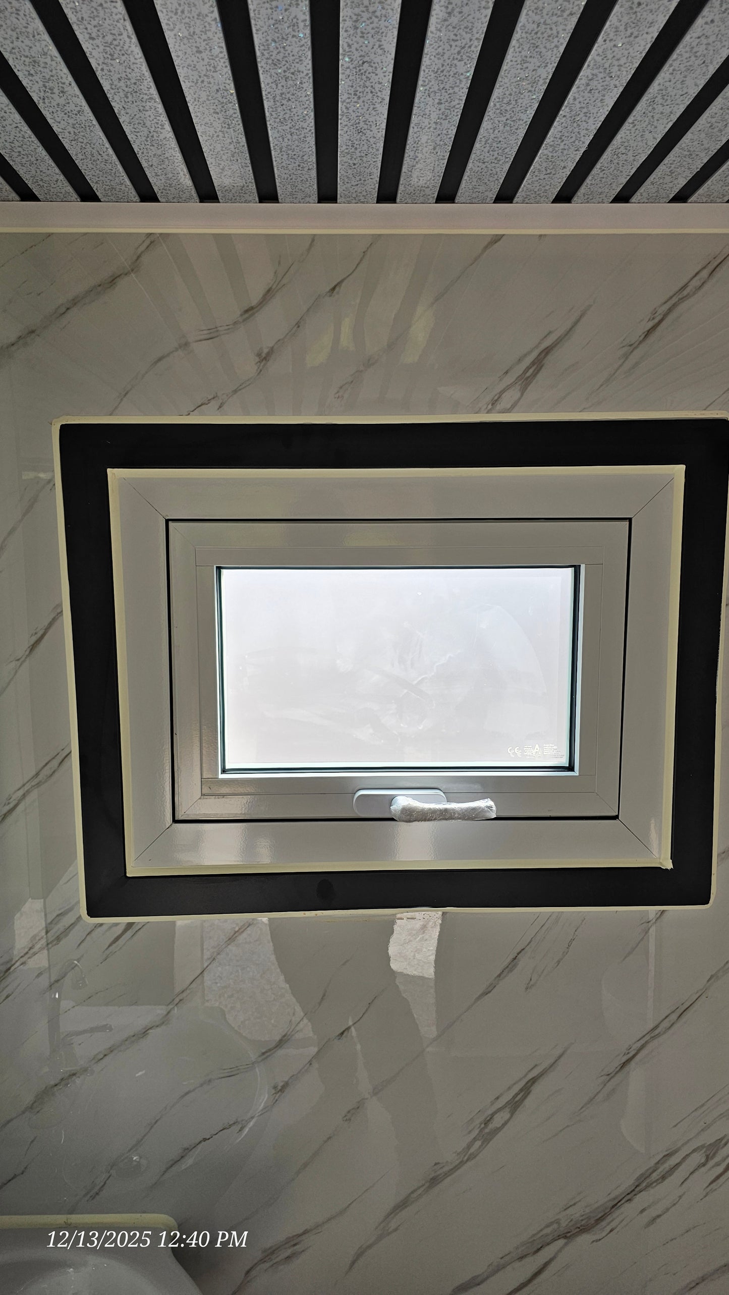 Large Shower Combo (square shower w/ curtain)