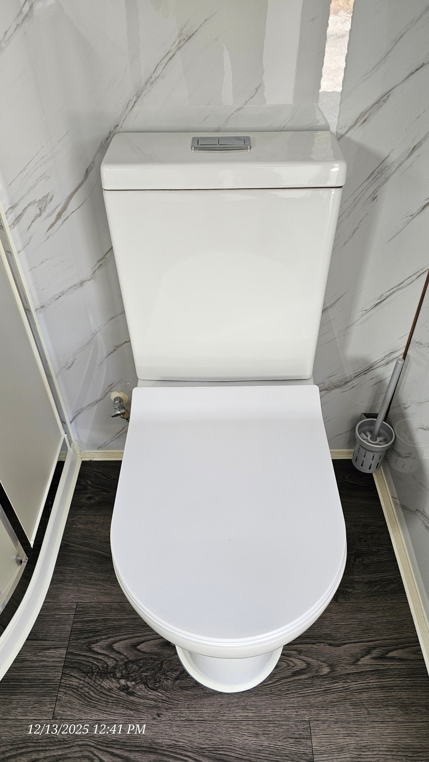 Large Shower Combo (square shower w/ curtain)